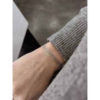 Thin chain bracelet