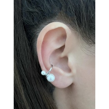Earcuff earring with two pearls