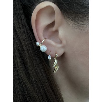 Earrings twisted with white zirconia