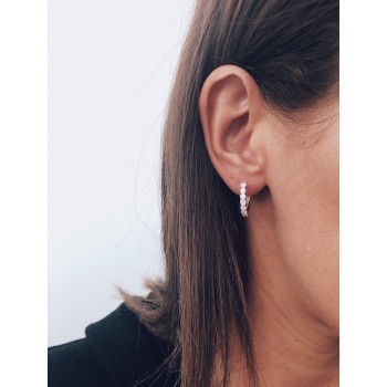 Hoops with white zirconia